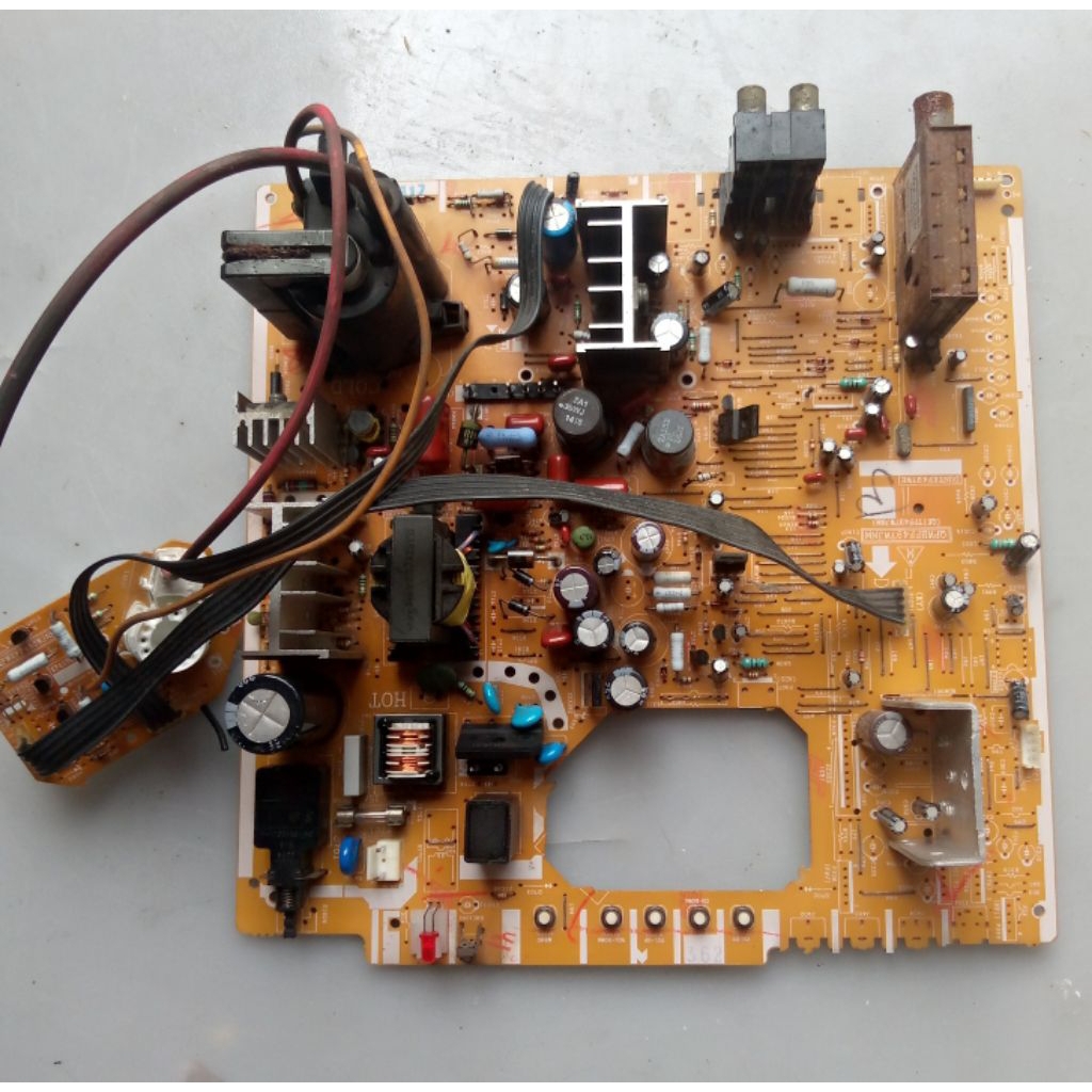 mesin tv Sharp slim tabung 21inch,cabutan komponen lengkap blum uji test/gambling