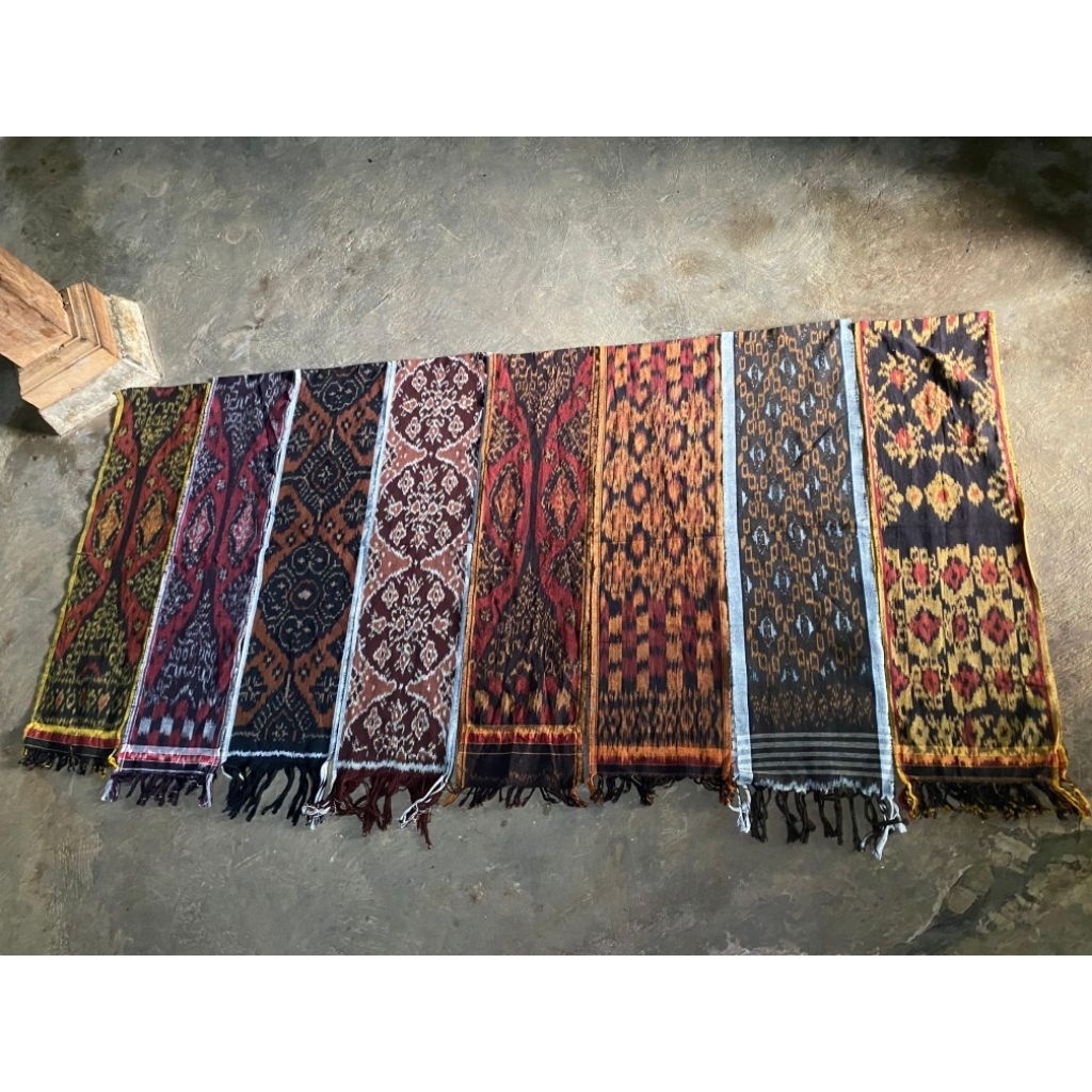 Selendang Tenun Blanket Gringsing Bali Premium