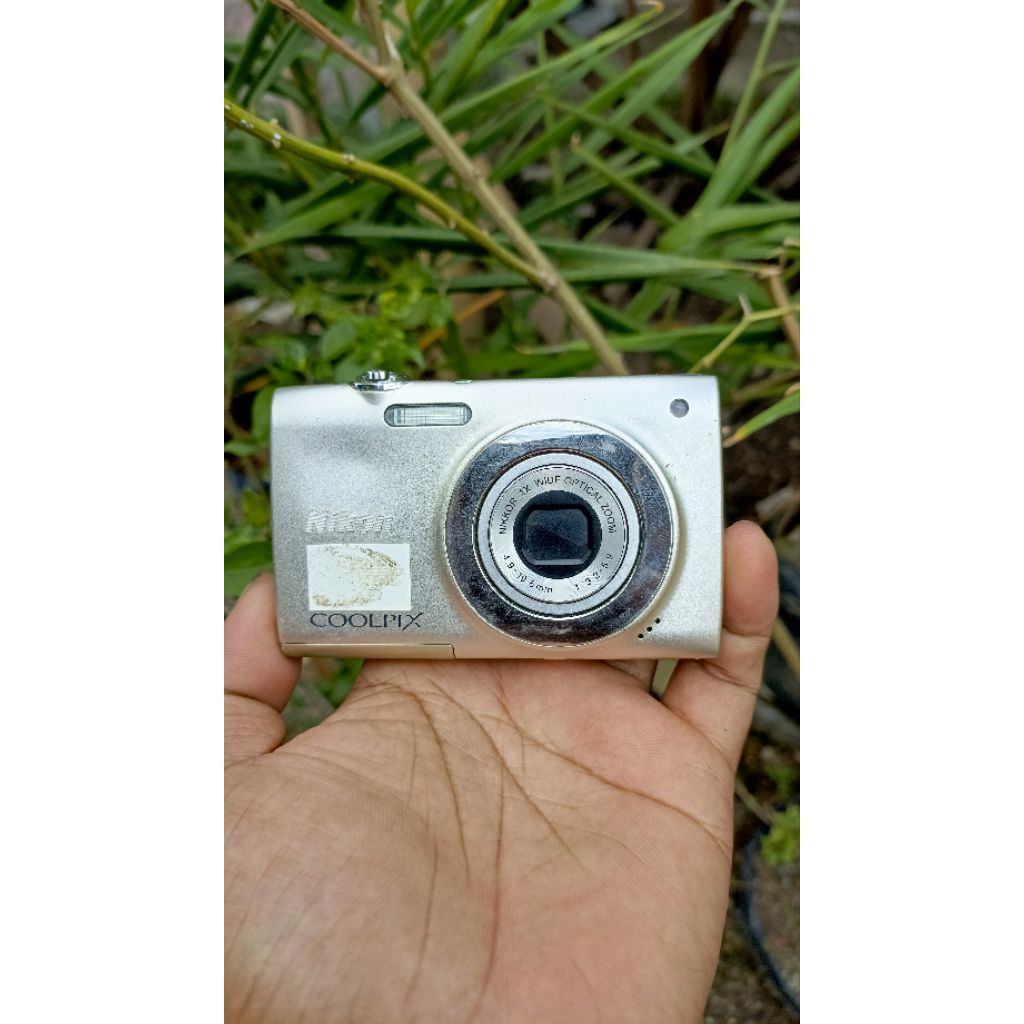nikon coolpix s2500