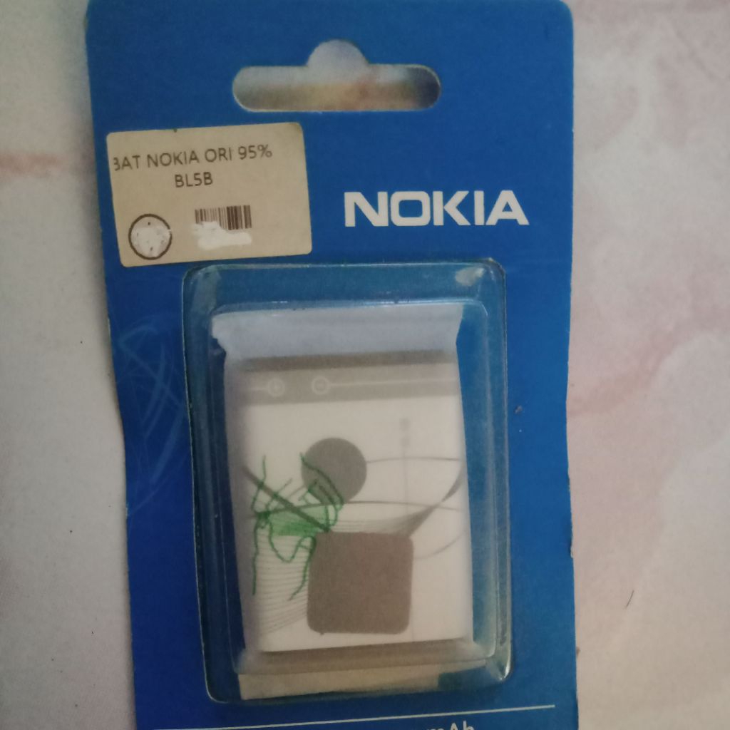 Baterai Nokia BL-5B  tipe 3230 5200 5300 5320 5500 6020 6060 6070 6080 6120 7360