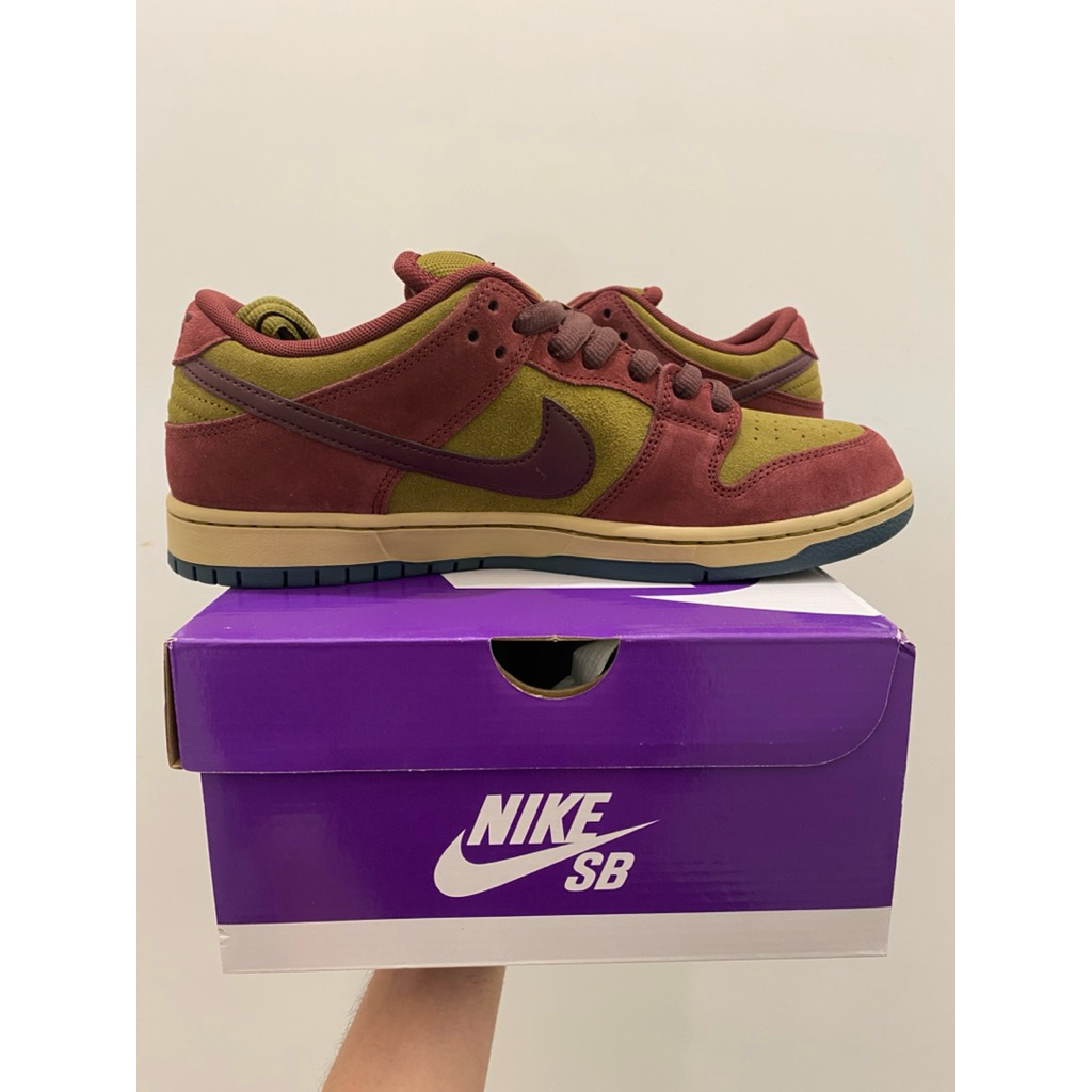 Nike SB Dunk Low Pro (Dark Team Red/Olive Flak)