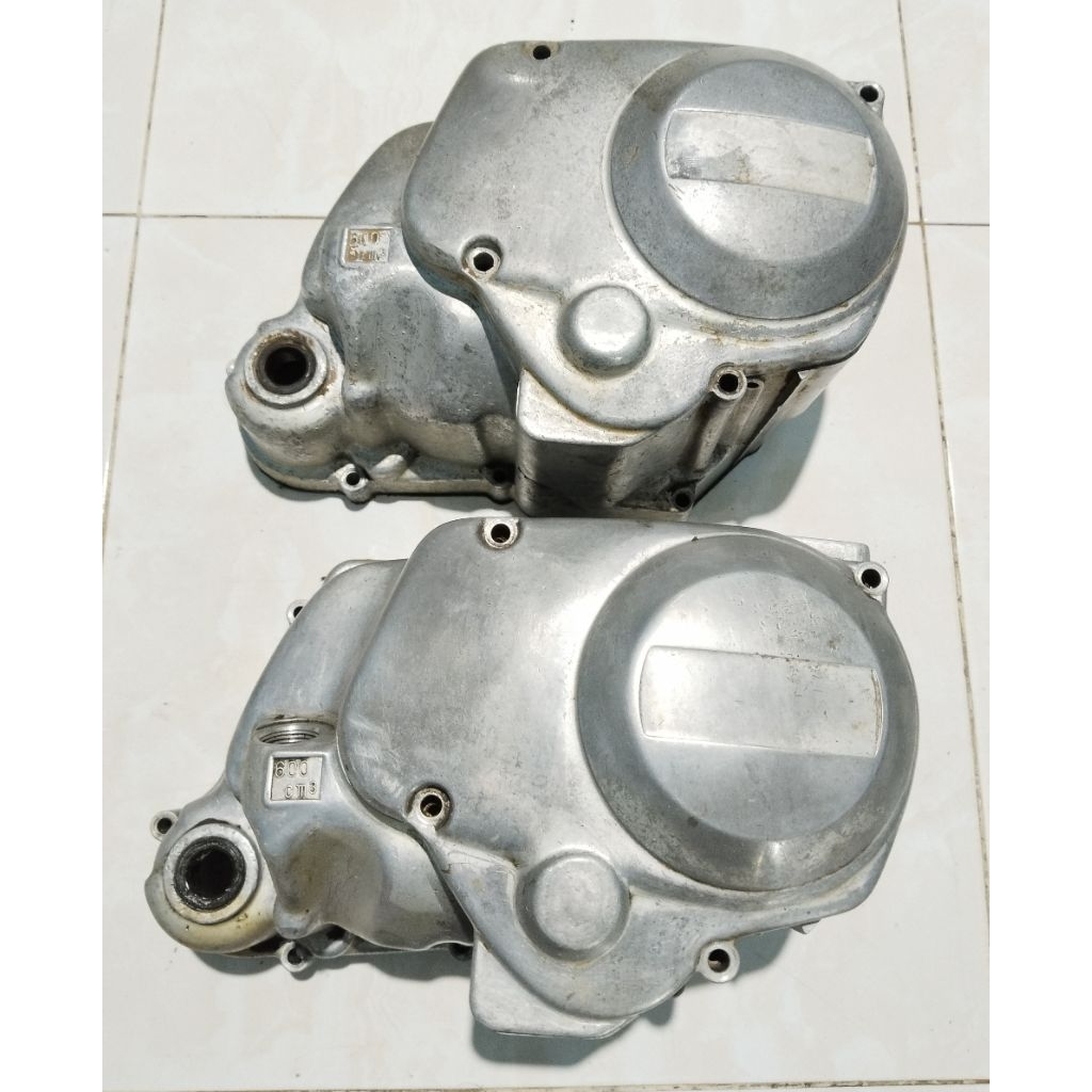 Bak blok oli kalter kanan Yamaha L2Super L2 SUPER L2SN Original second