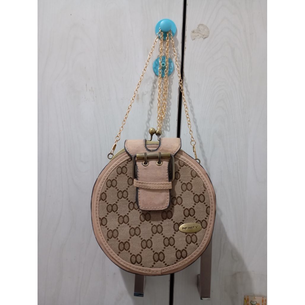 tas pesta tas unik tas lucu