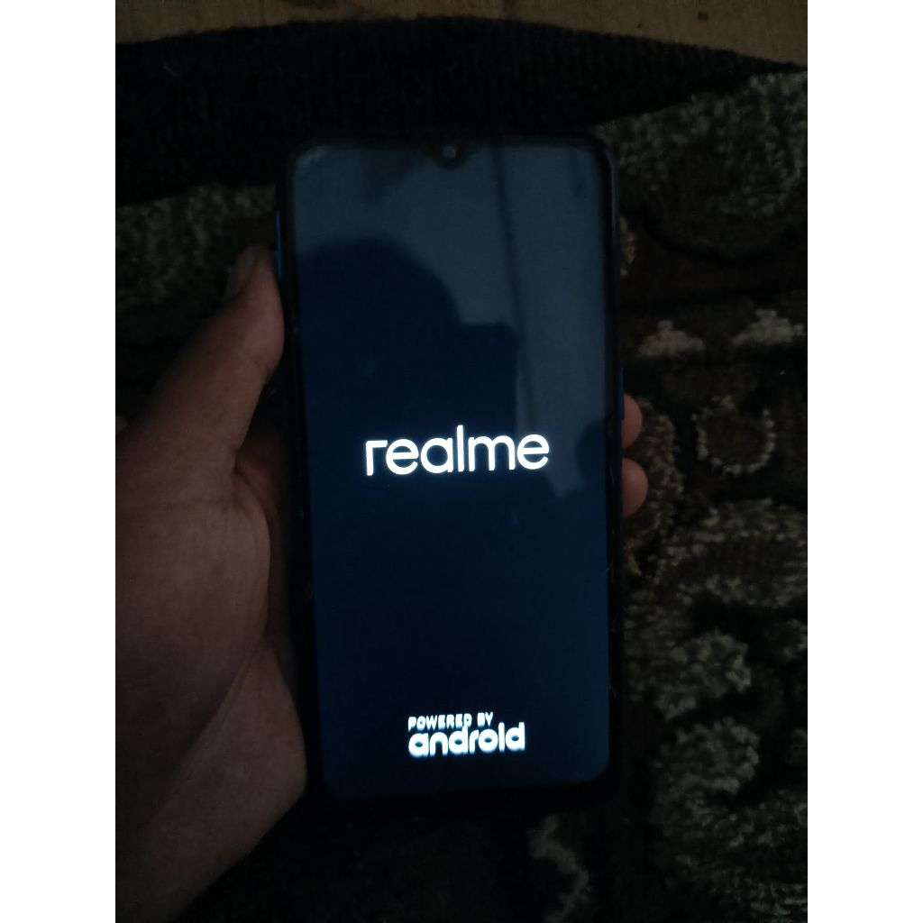 Realme C2 mentok logo