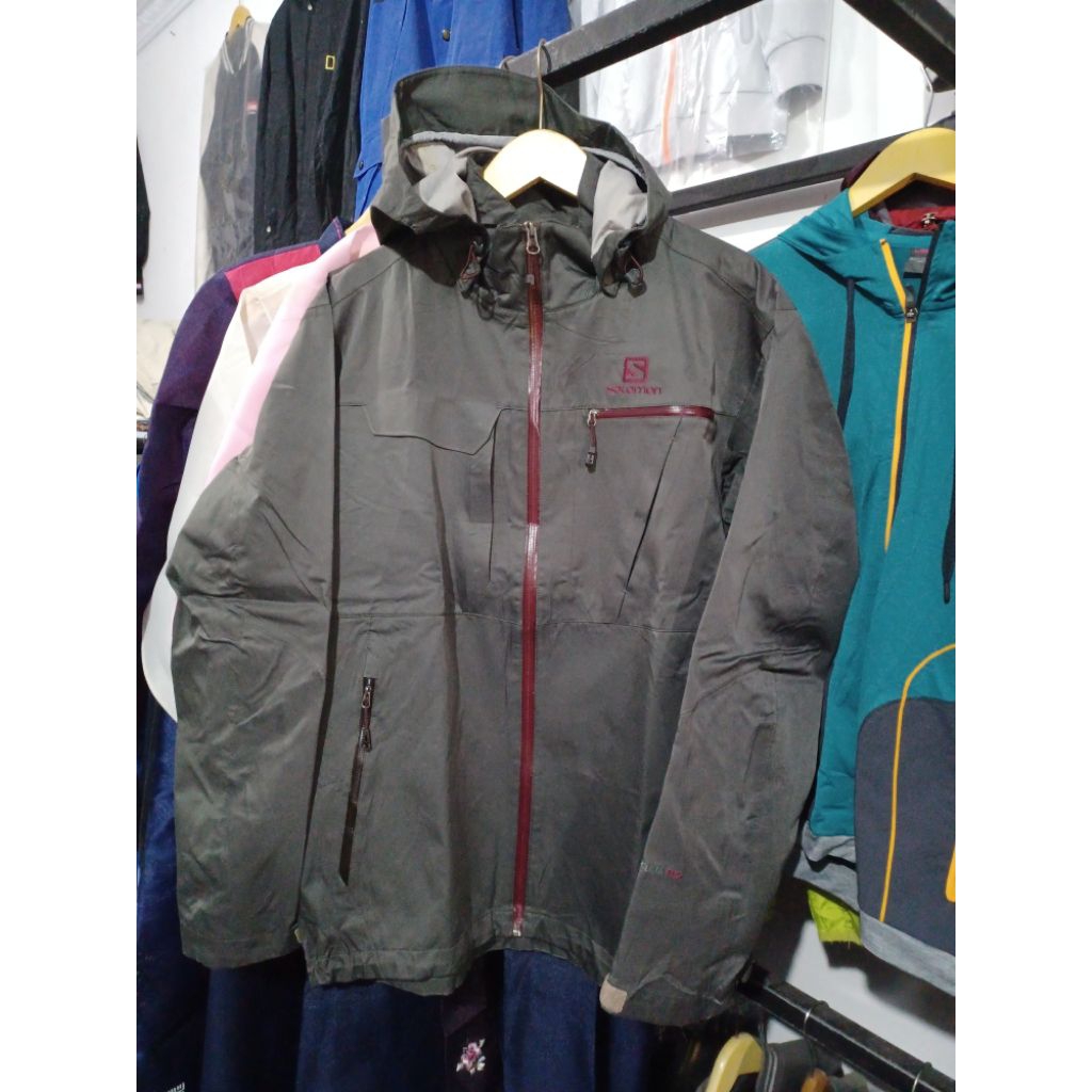 JAKET SALOMON OUTDOOR
