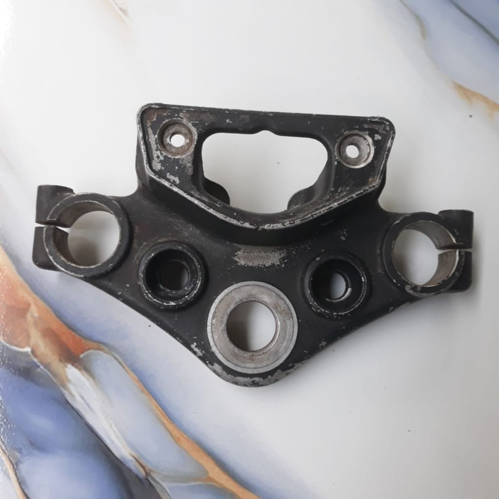segitiga T atas cabang tiga Megapro mono Monoshock Verza cb150r new cb250r lama cbverza original ori