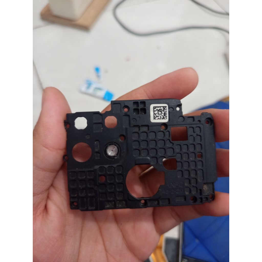 tutup mesin Realme C25