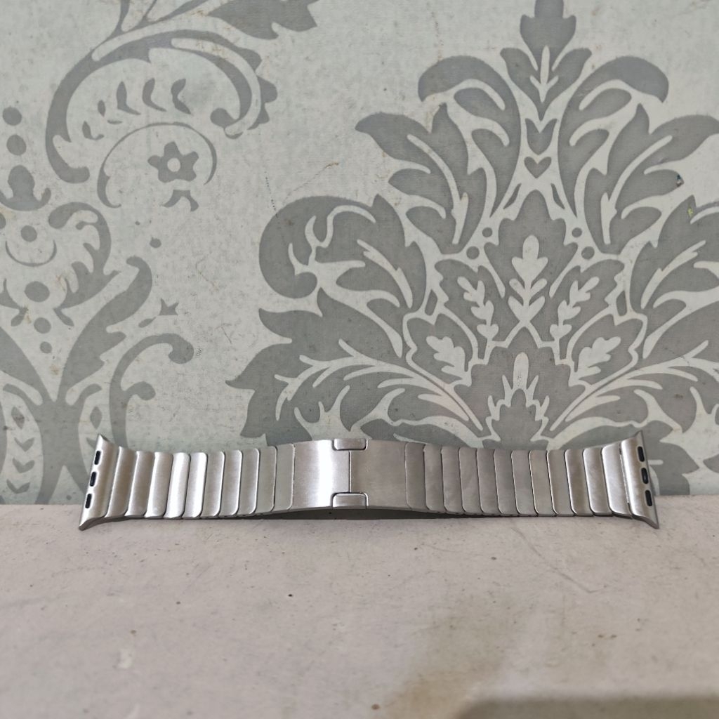 Tali strap Apple watch stainless steel preloved