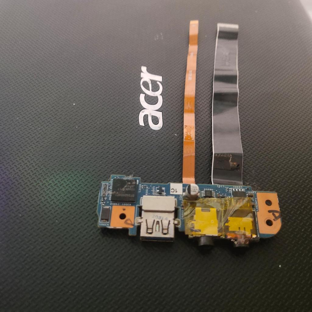 port USB Audio childboard Laptop Acer 4750 4752 4352 Original