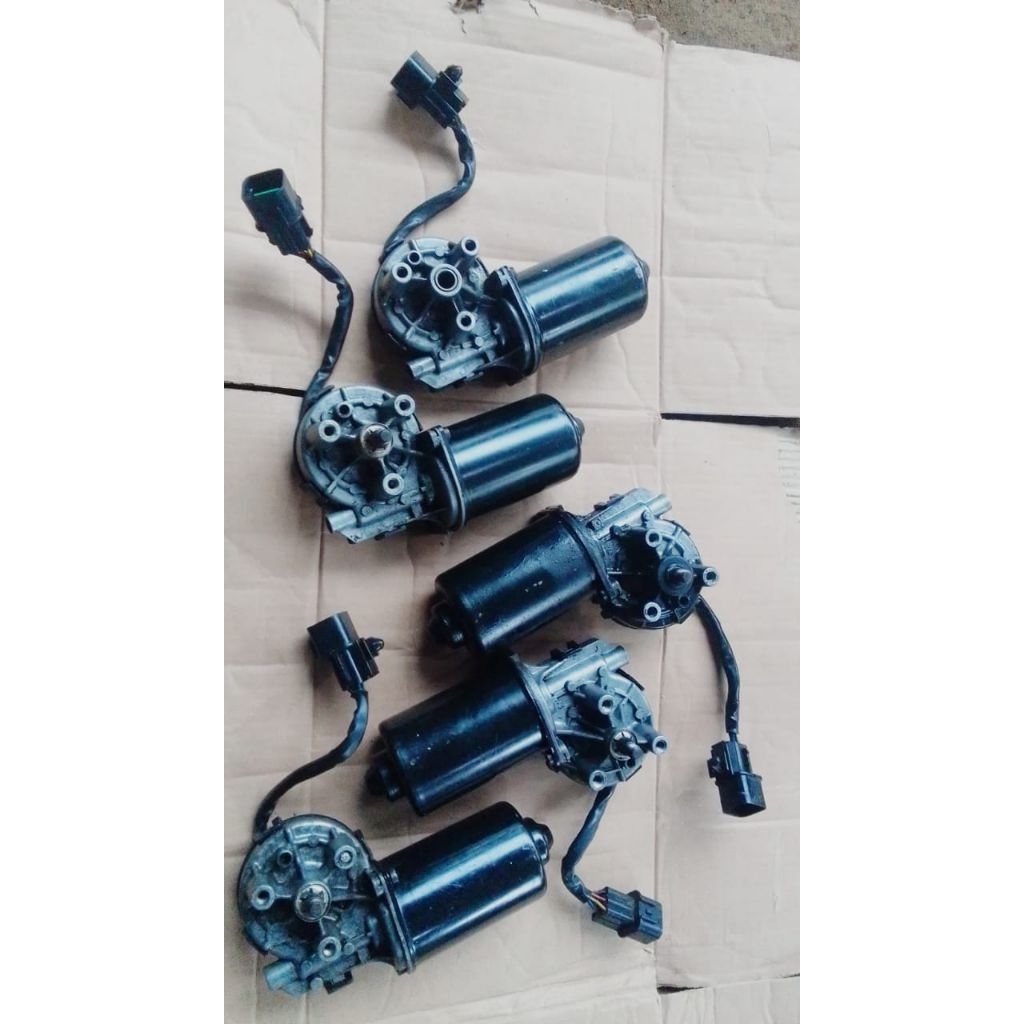 Dinamo Wiper Depan Hyundai Trajet Original
