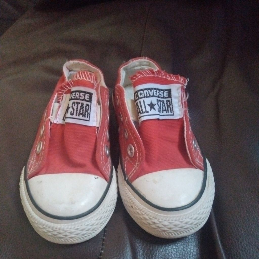sepatu slip on converse anak