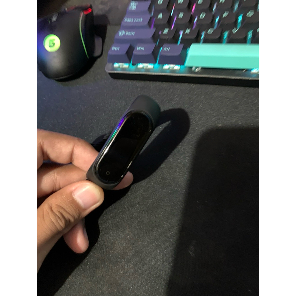 Xiaomi Mi Band 5 – Bekas, Tanpa Box, Charger + Strap Non Ori + Bonus 1 Strap Tambahan
