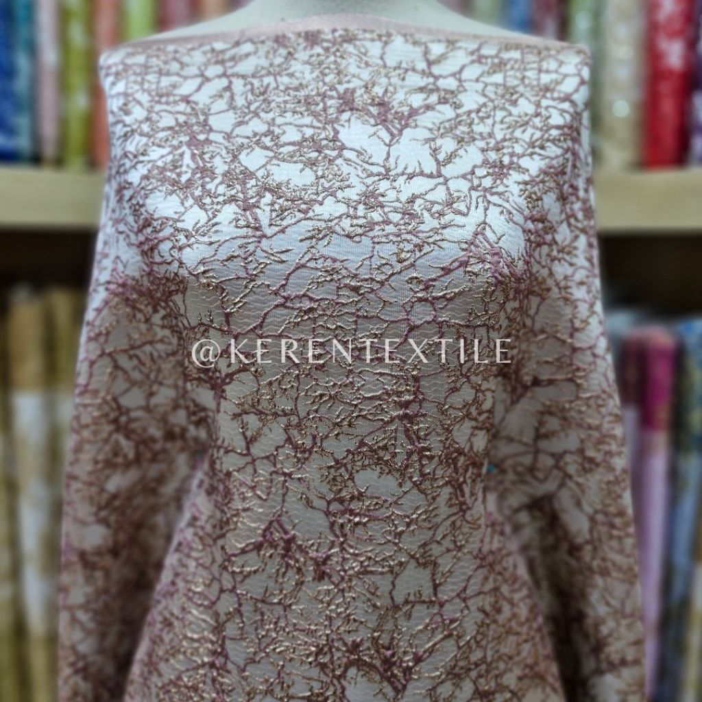 JACQUARD METALLIC ABSTRACT D3 (Kain Jacquard Metalik Emboss motif Abstrak)