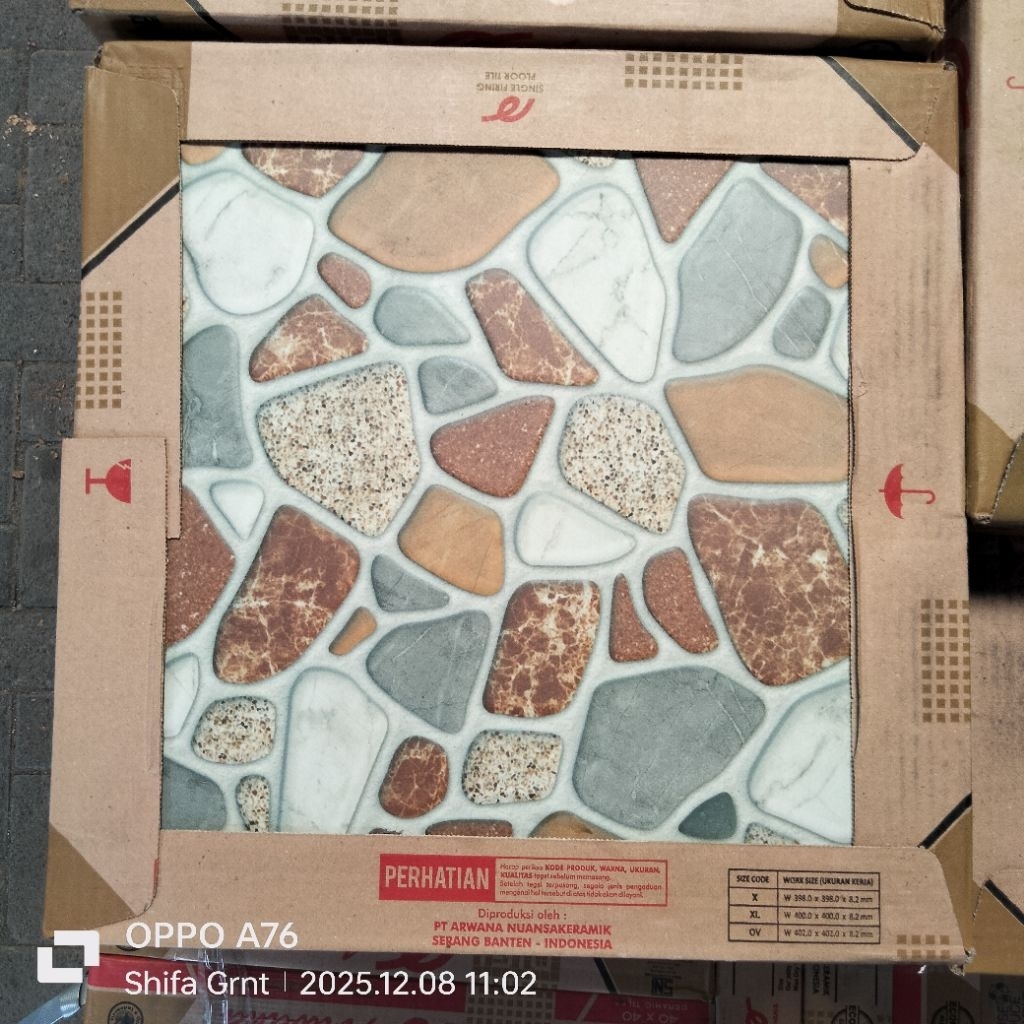 Keramik lantai 40x40.Coastal Bn/Arwana