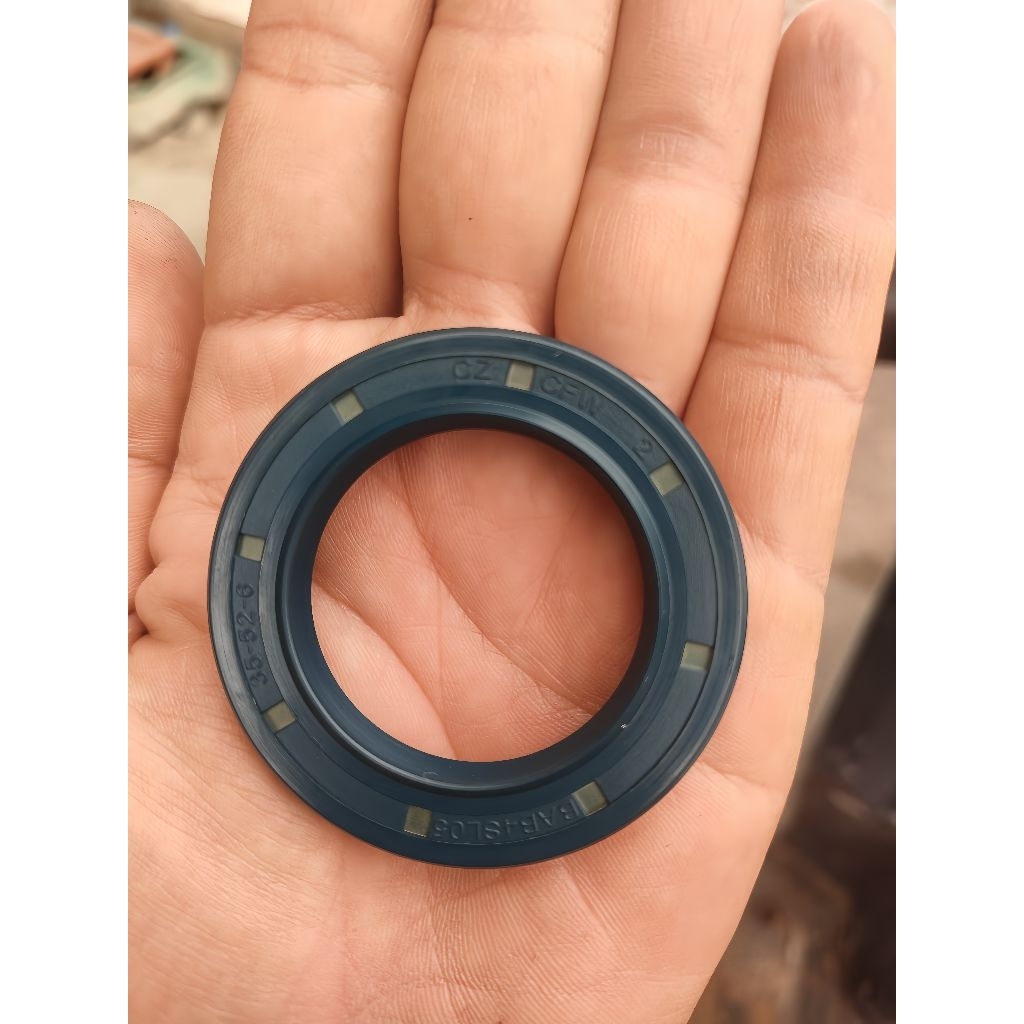 SEAL POMPA HIDROLIK EXCAVATOR SANY 55