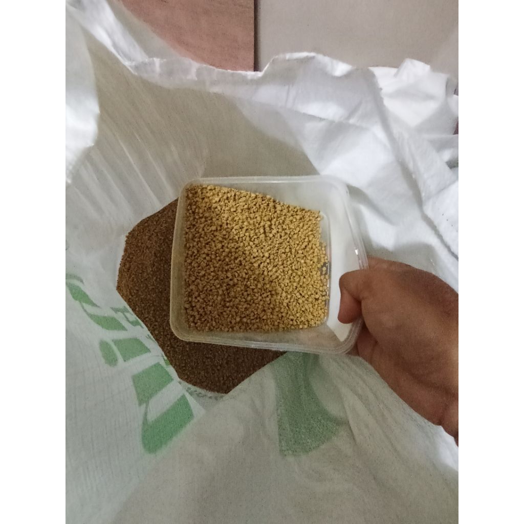 1 KG FUR PAKAN TERNAK AYAM H12L PROTEIN 14%