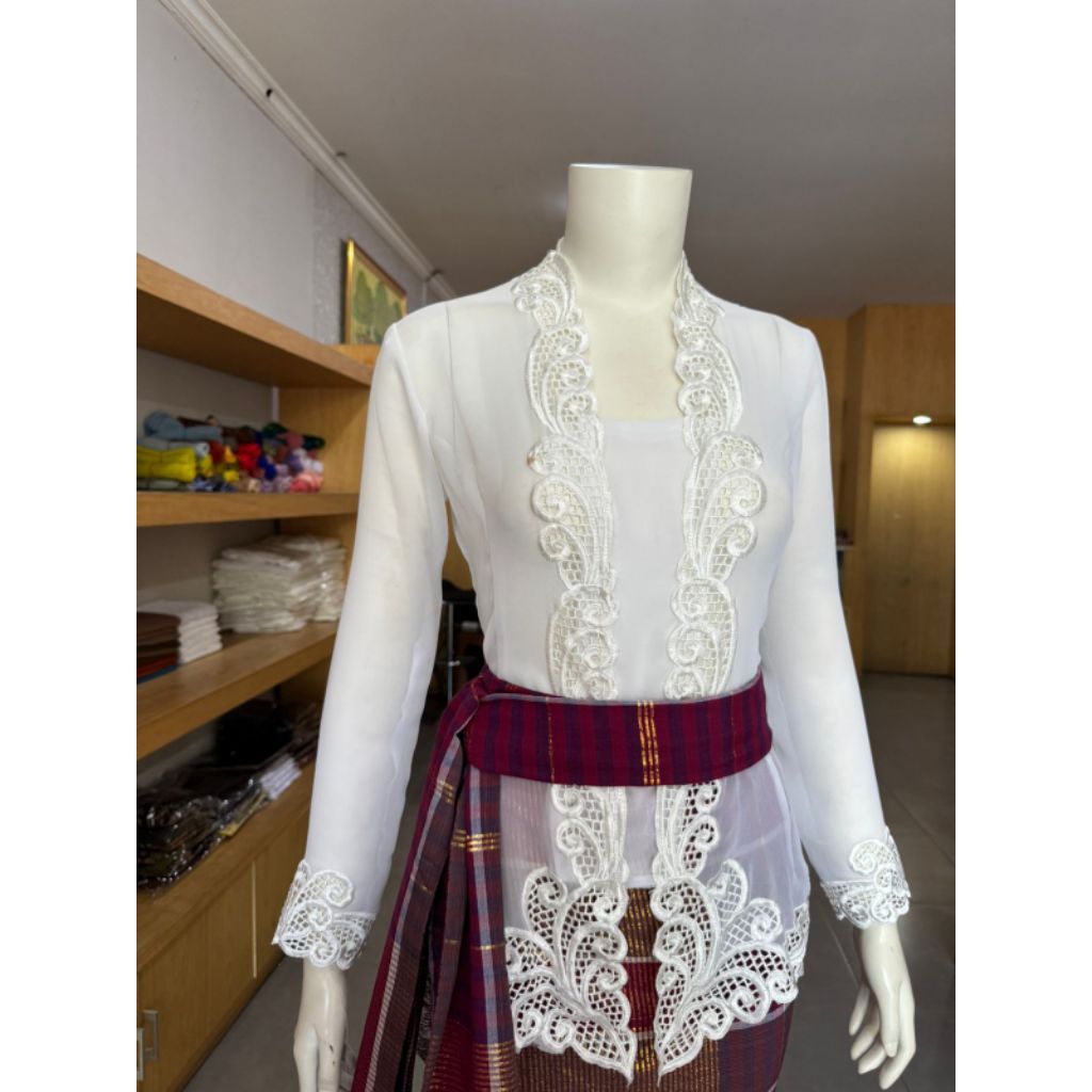 kebaya bordir tangan panjang