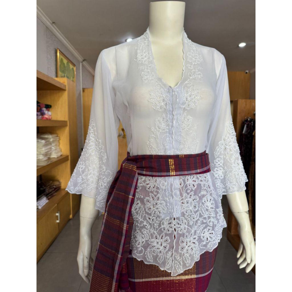 Kebaya bordir putih bersih payet