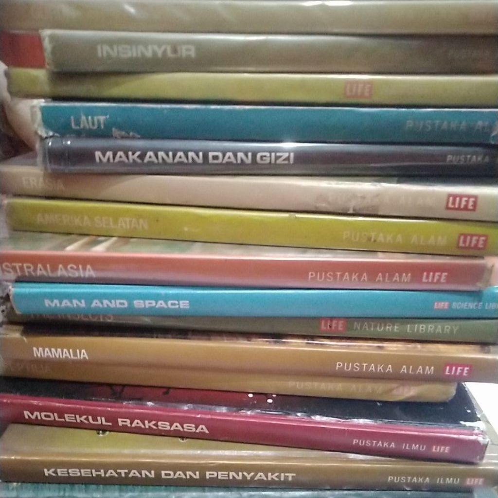 Ensiklopedia anak preloved HC WWP HDI Khazanah Childcraft Hastakarya Pustaka Alam Ilmu Life