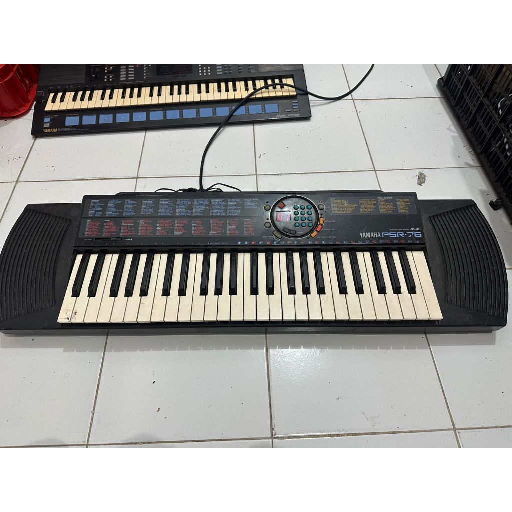 Piano YAMAHA PSR76 Normal