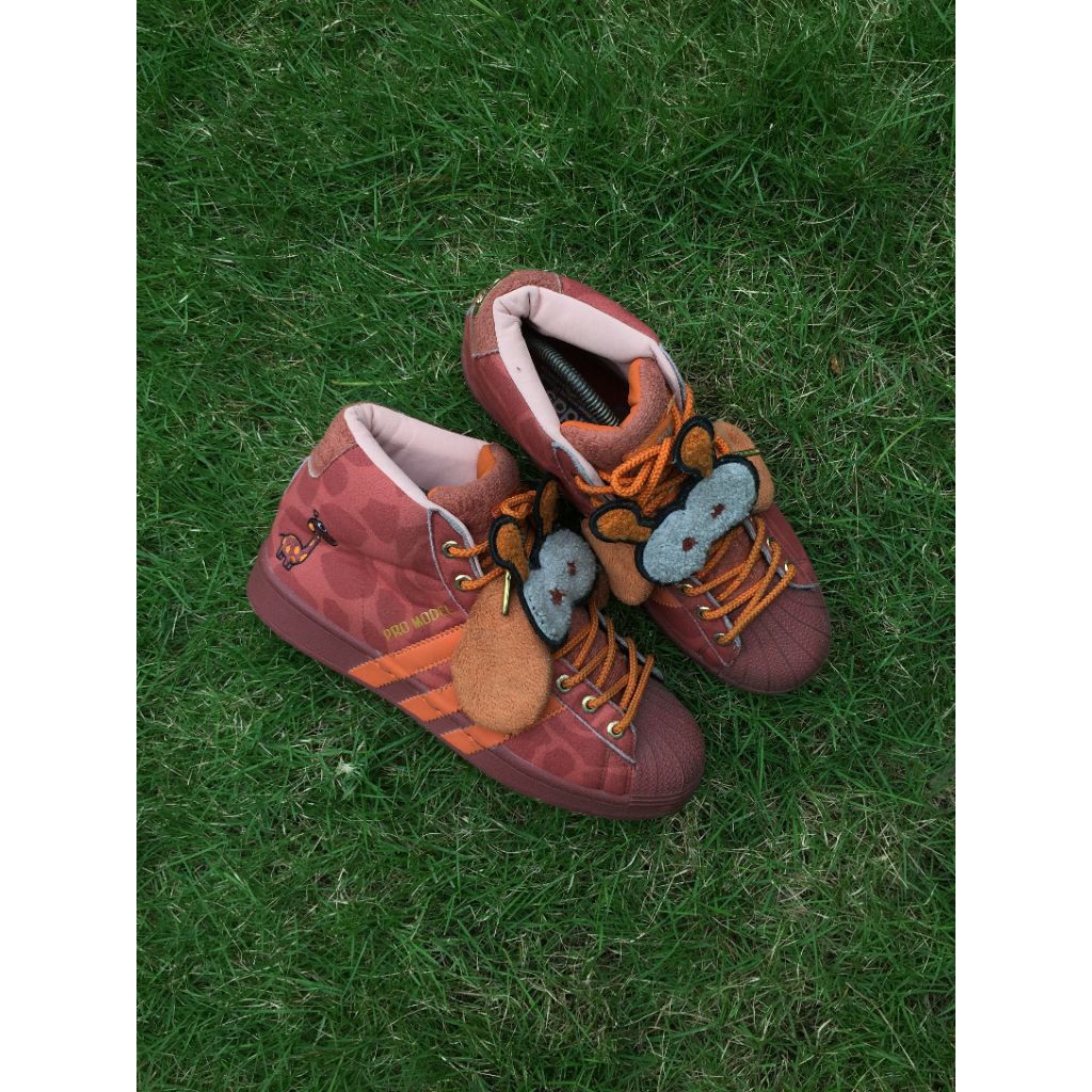 adidas melting sadness x pro model giraffe