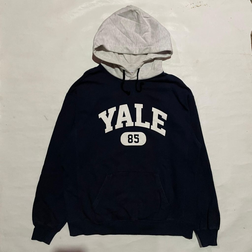 hoodie yale