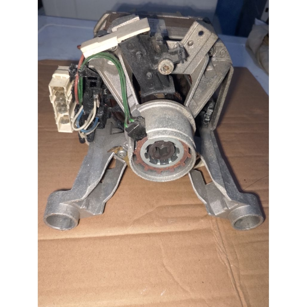 Dinamo mesin cuci front loading Sharp es-fl872 862