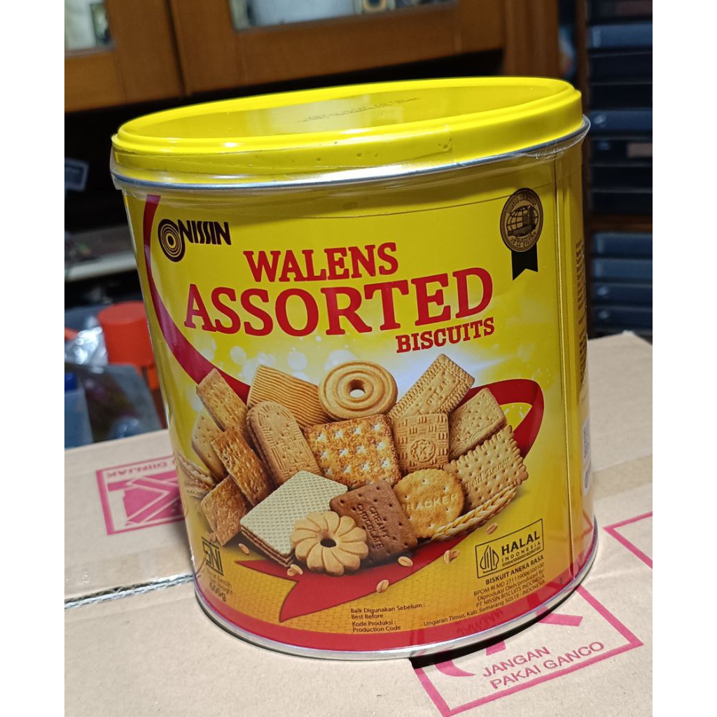 Nissin Valens Biskuit Kaleng Kuning 600 g