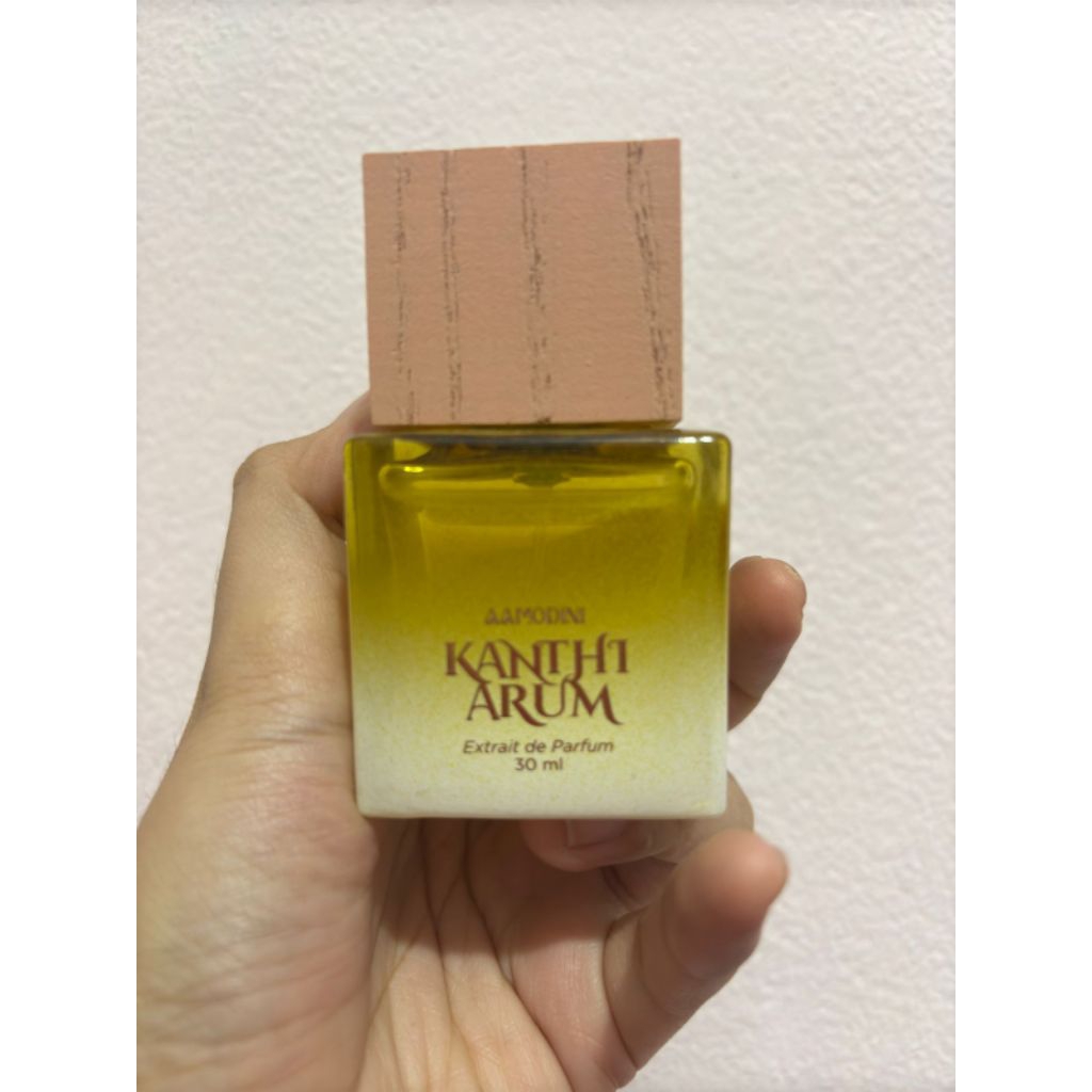 Aamodini Kanthi Arum preloved