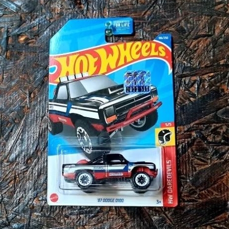 Hot Wheels 87 Dodge D100 Hitam Treasure Hunt Factory Sealed 2022
