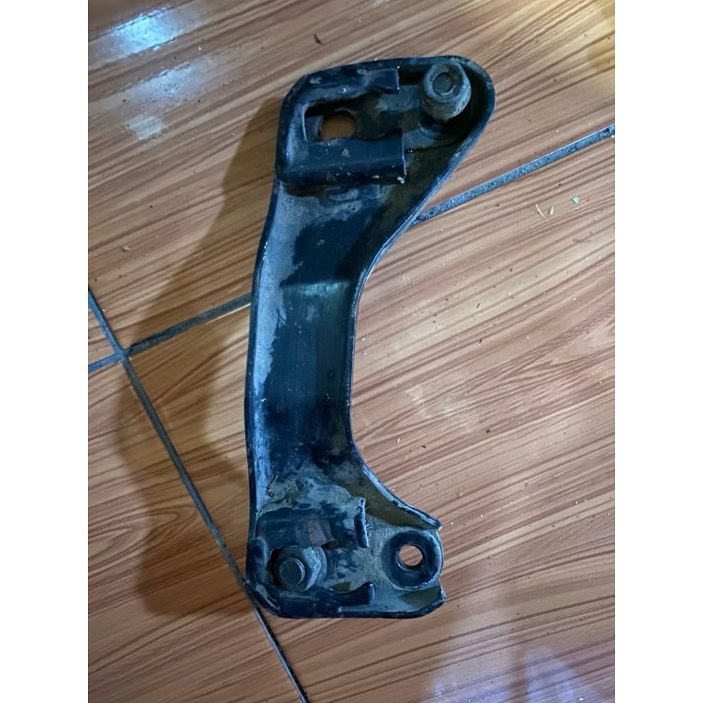 Braket knalpot mio sporty