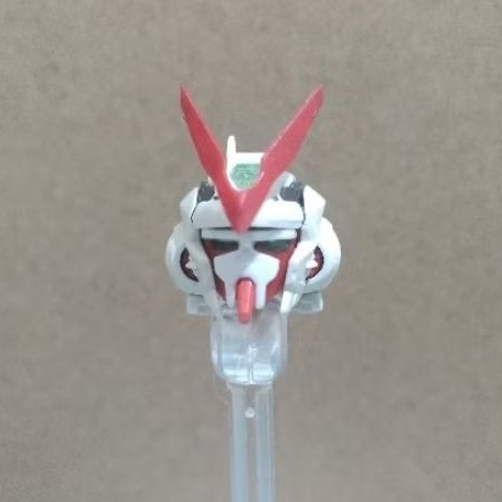 MG 1/100 Astray Red Frame Gundam Part Head Daban Gundam Junk