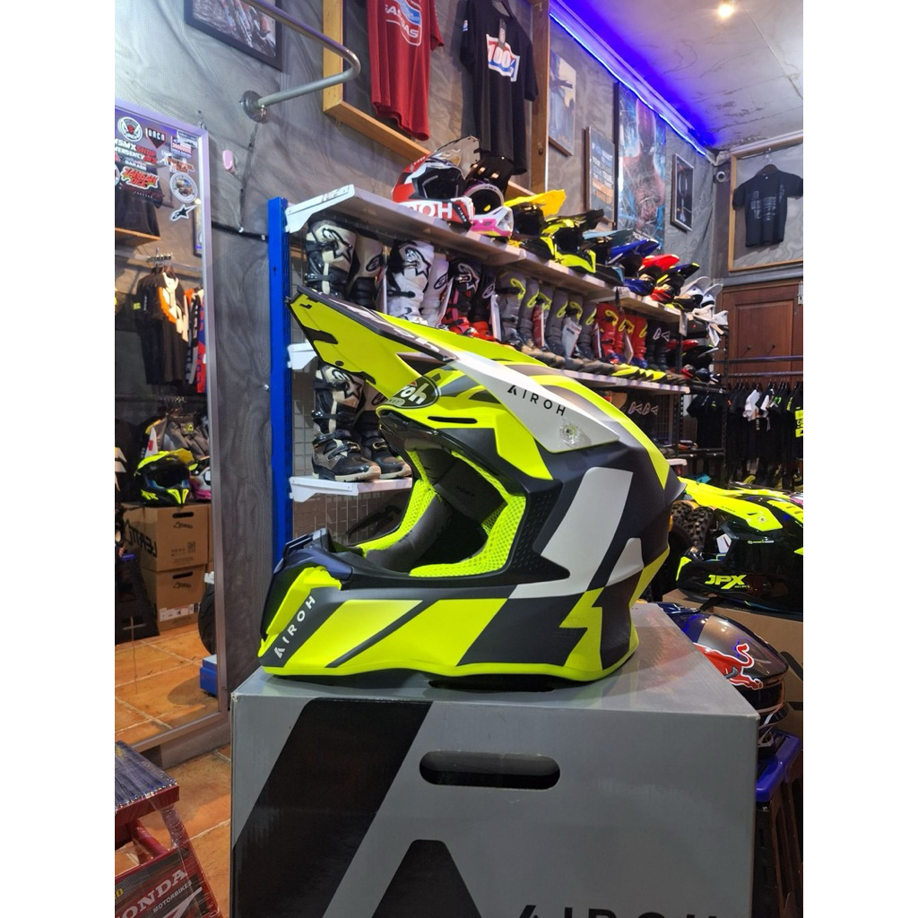 HELM AIROH TWIST 2.0 TRAIL ADVENTURE