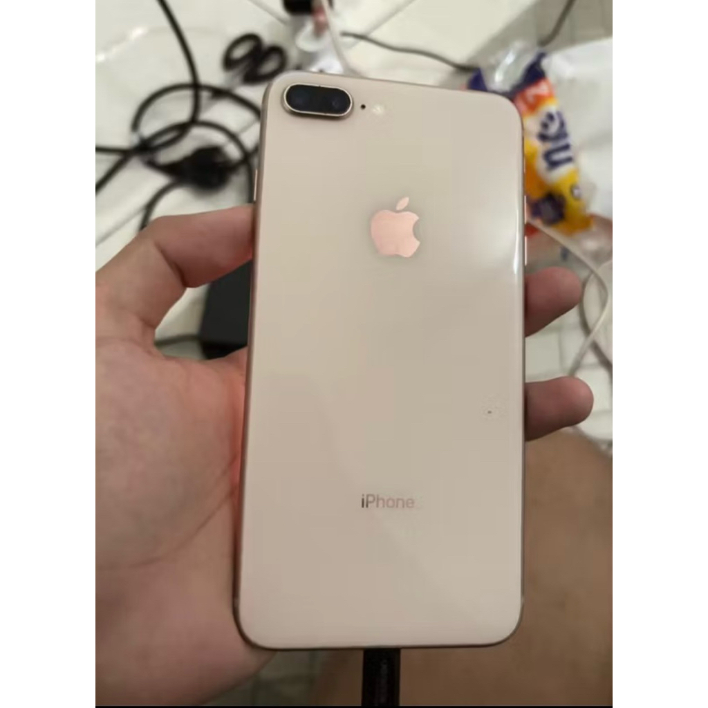 iPhone 8 Plus Second
