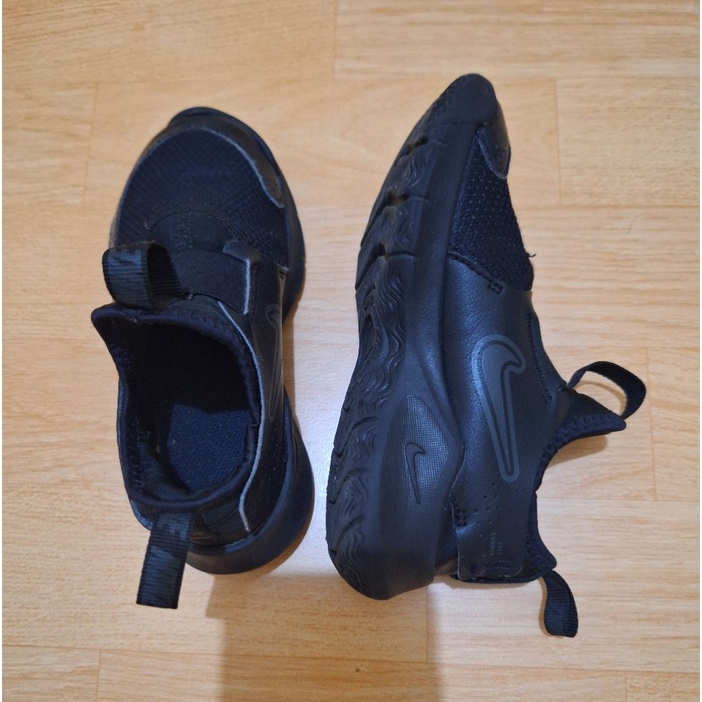 (PRELOVED) SEPATU ANAK NIKE