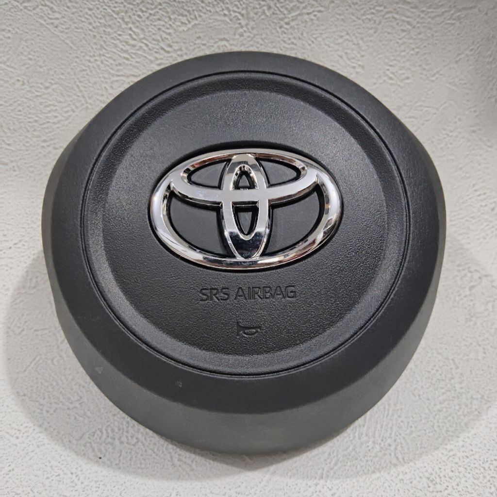 Cover airbag stir klakson Toyota RAIZE original - Tutup stir klakson Toyota RAIZE original