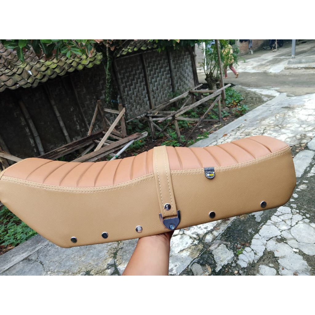 jok Honda win custom ulir benik MBtech coklat mocca tinggal pasang
