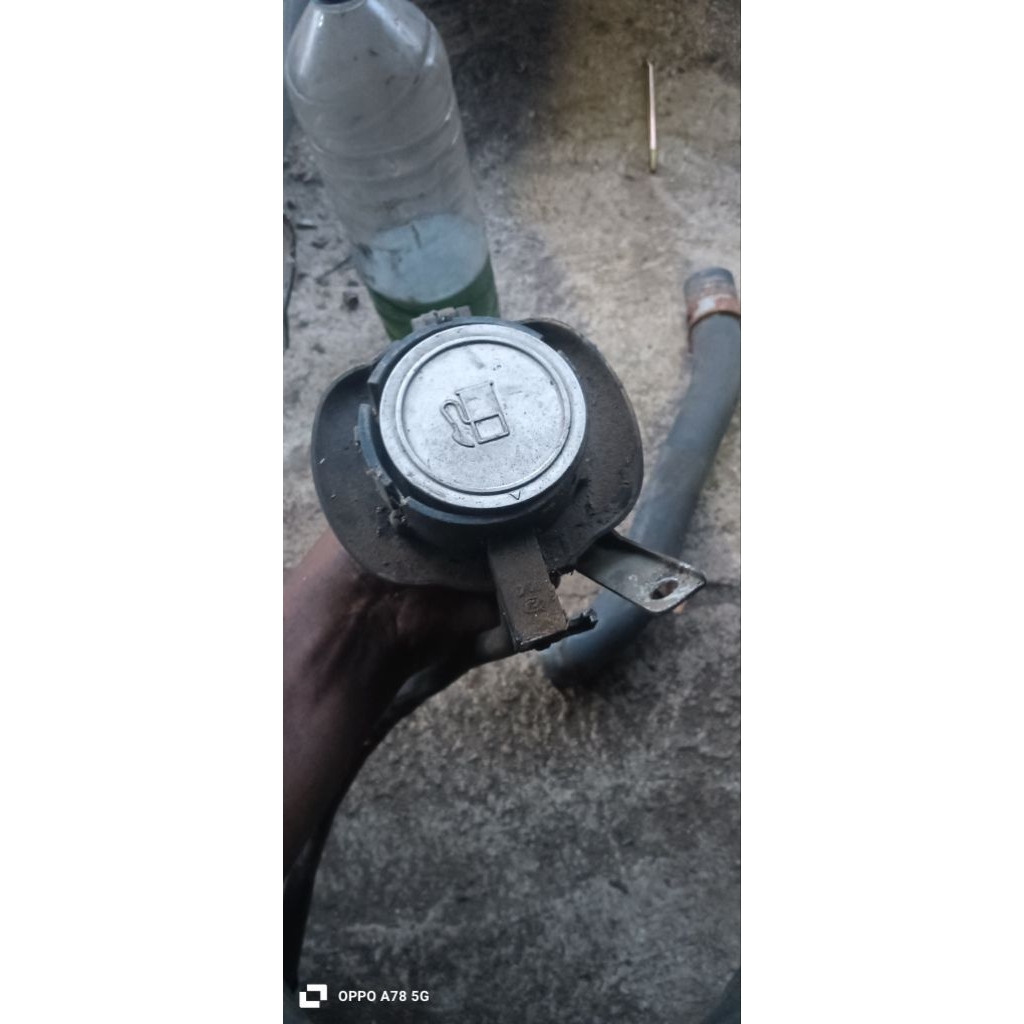 tutup tangki Kymco metica glx tangki depan