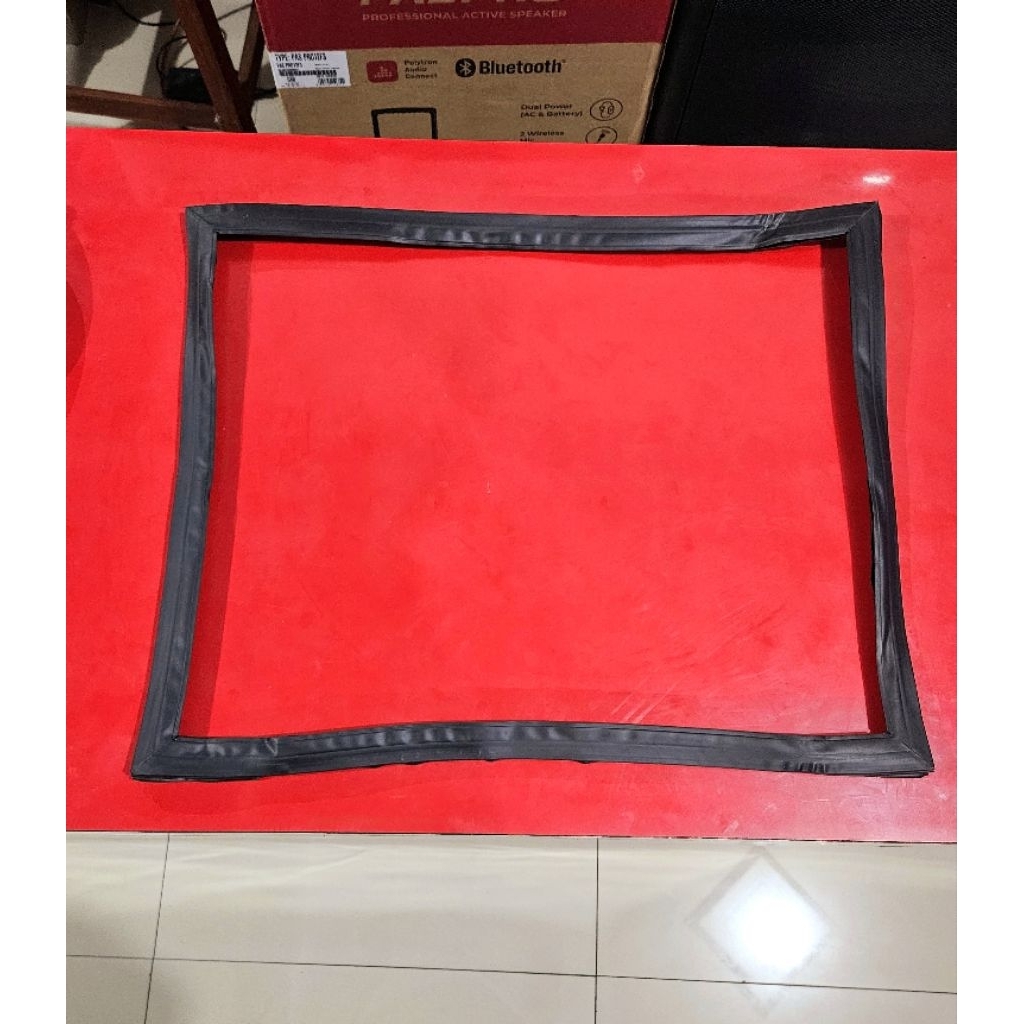 KARET PINTU KULKAS 2 PINTU POLYTRON PRW 29 HITAM (55X44CM)