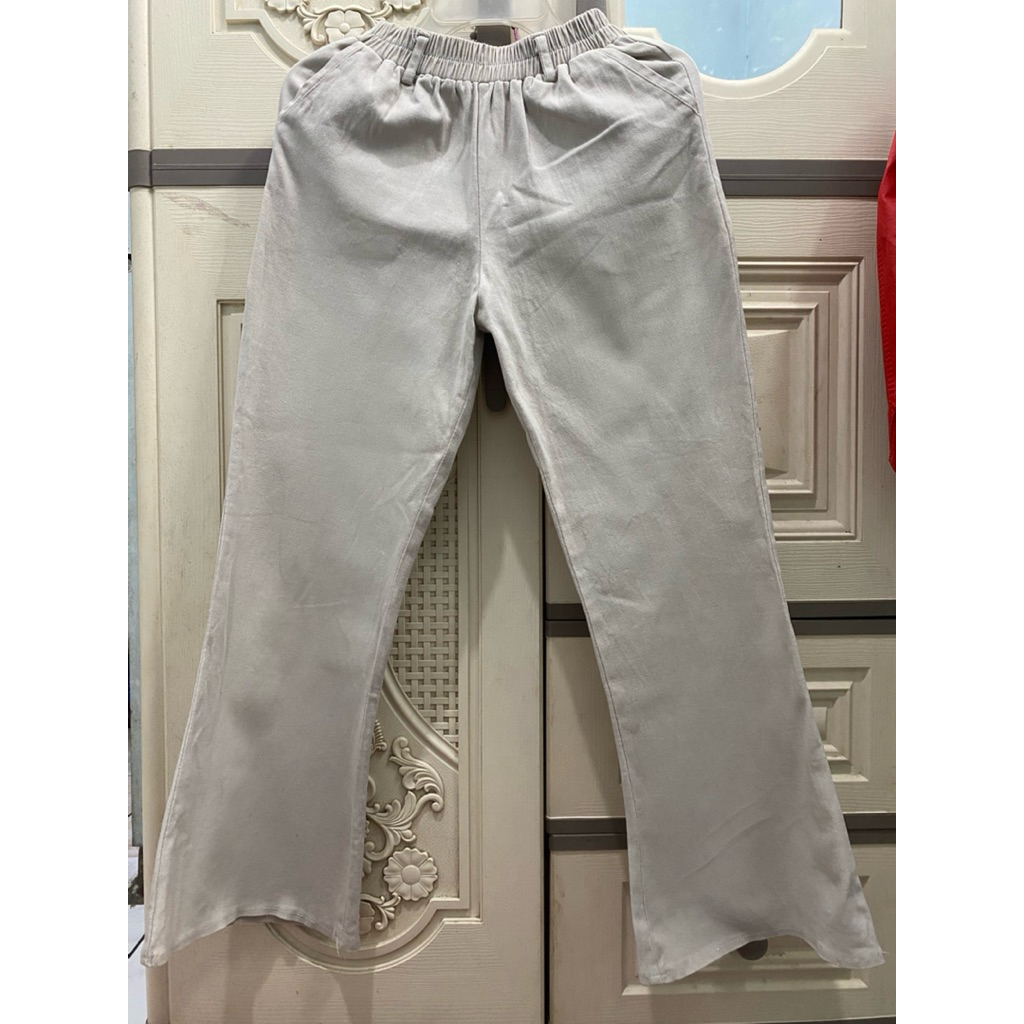 PRELOVED celana cutbray ivory