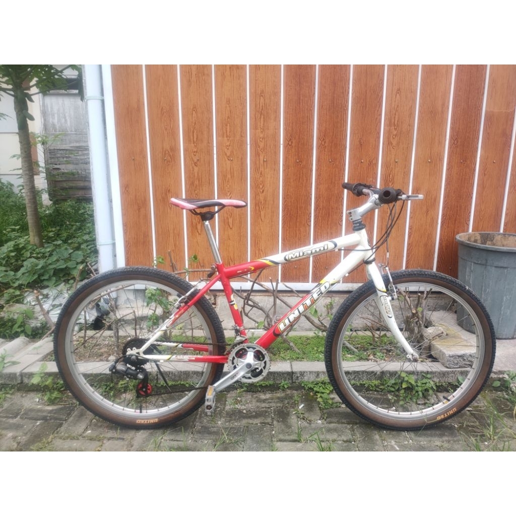 sepeda united miami next G