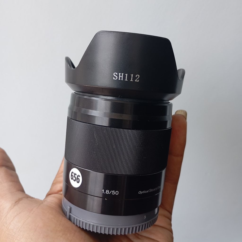 SONY E50MM F1.8 OSS LENSA FIX SONY E 50MM F1.8