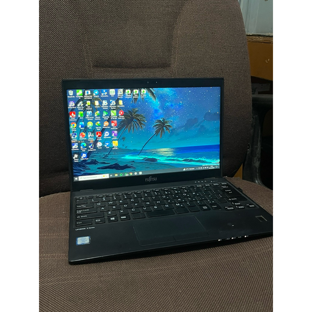 laptop fujitsu u939 core i5 gen 8 ram 4gb ssd 256gb