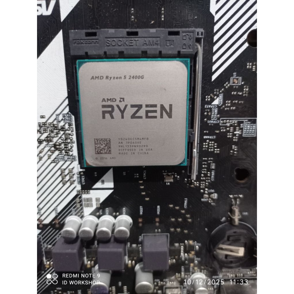 Processor AMD Ryzen 5 2400G tray, normal