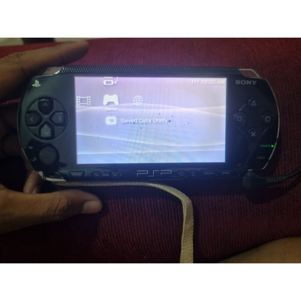 PSP SERIE 1000 Minus Layar Donat