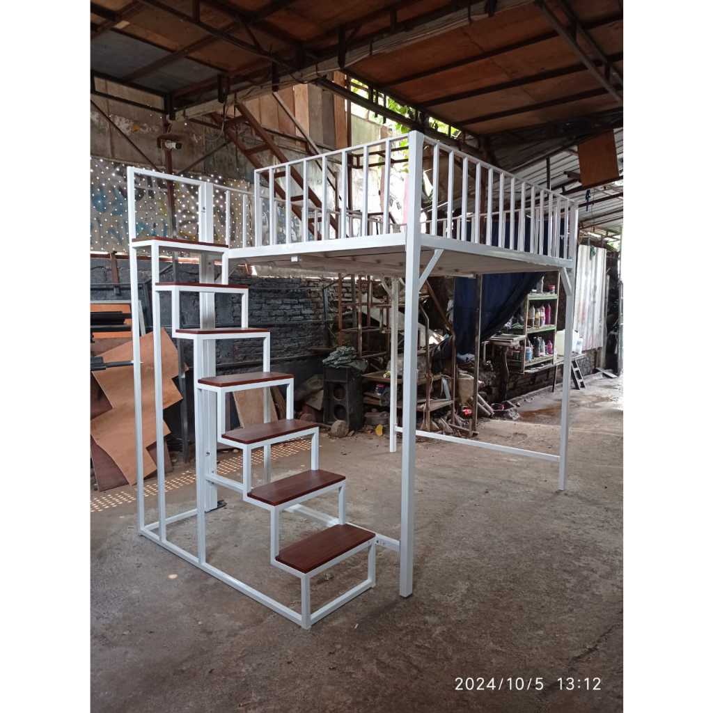 Ranjang Besi Tingkat Atas Link Luar Kota