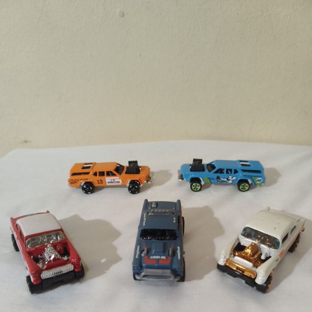 Hotwheels Bel air gasser + cruise bruiser gasser loose