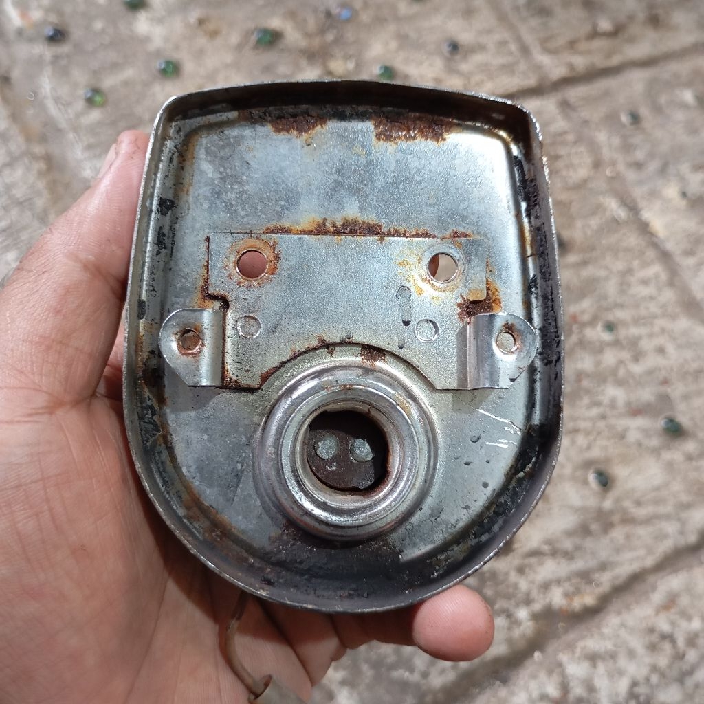 Breket stoplamp C70 ori copotan dudukan lampu belakang C70 ori