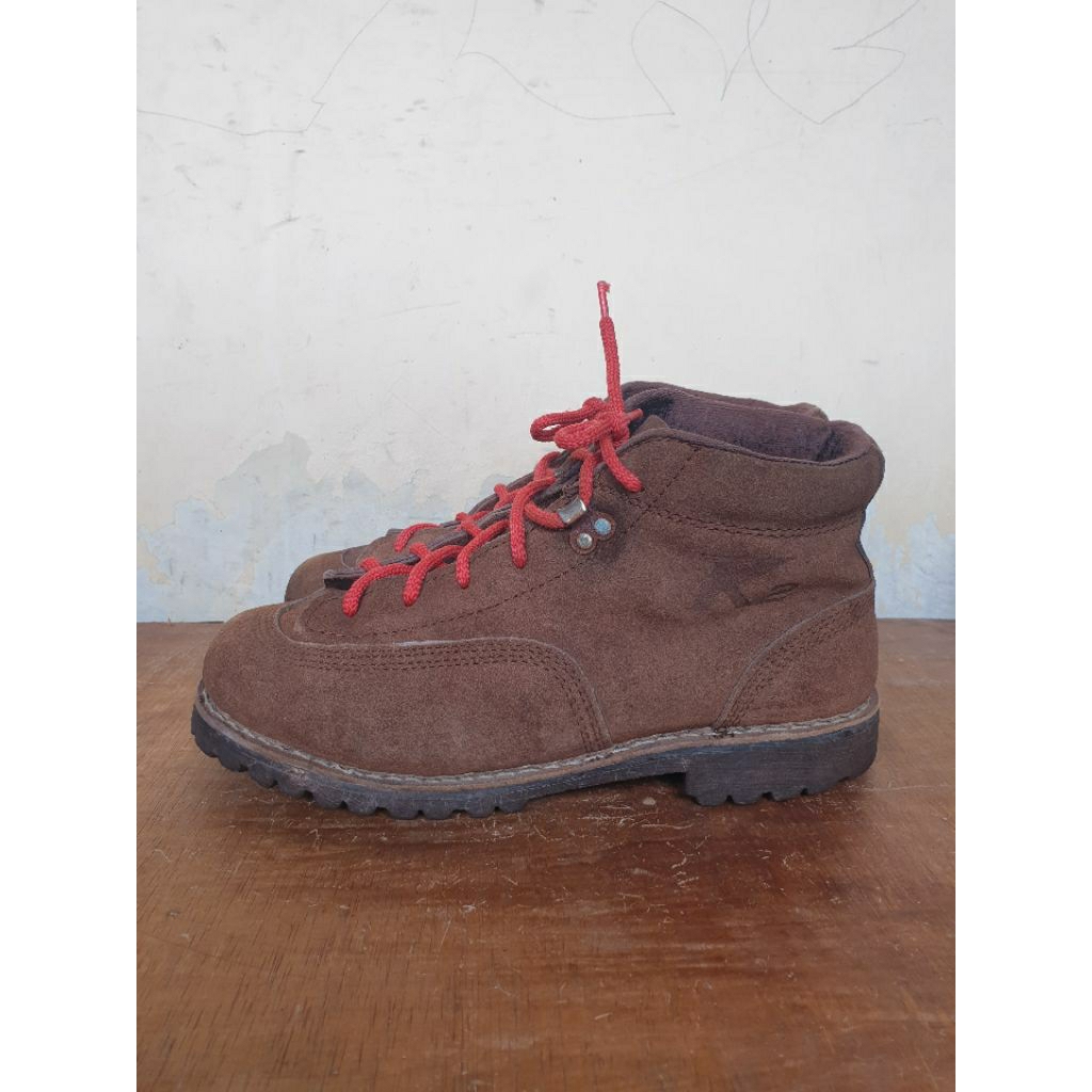 Sepatu Boot Vintage K2 Outdoor Korea Leather Brown