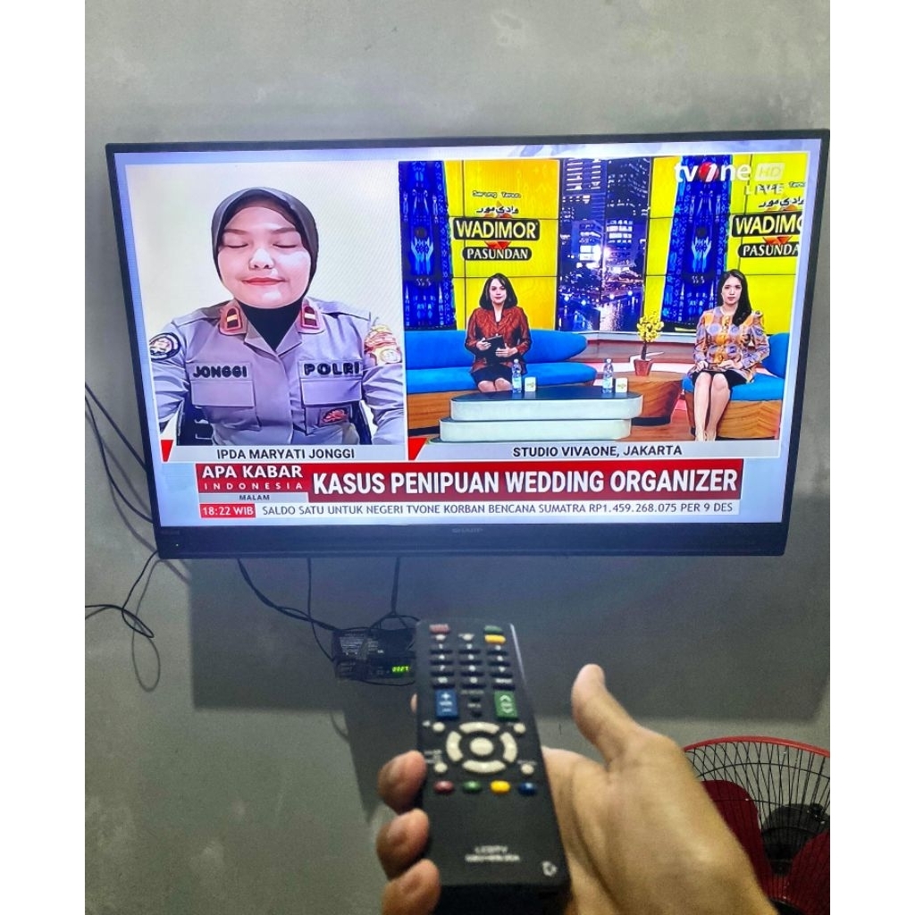TV LED sharp 40inc+gratis stb dan bracket gantung second